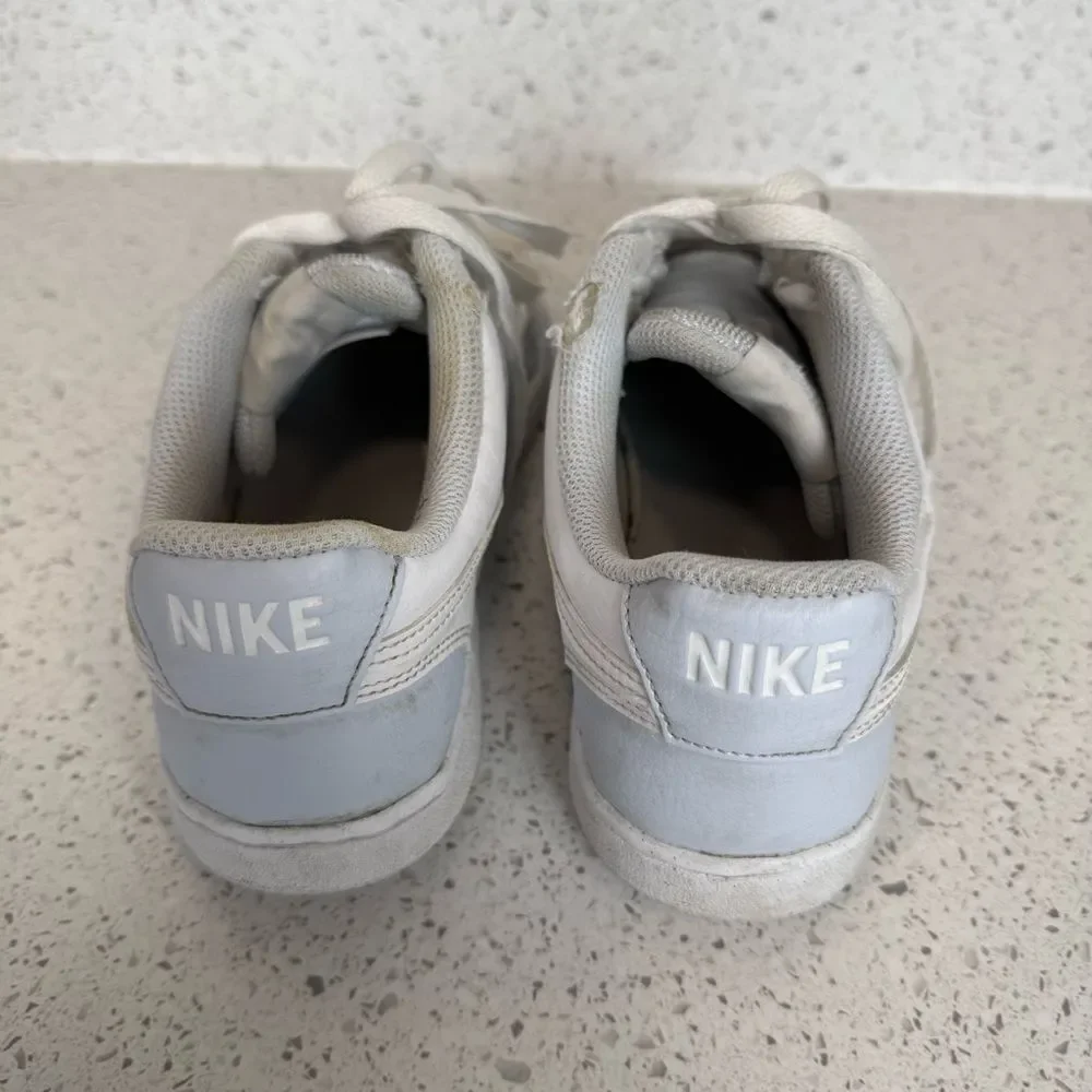Nike women blue